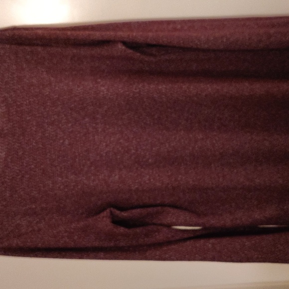 A l y x  women's shirt maroon in color with tie in the front size large - Picture 6 of 9